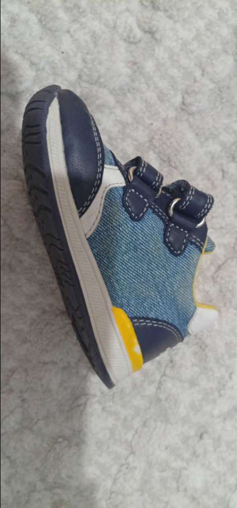 Basket geox pointure 22 