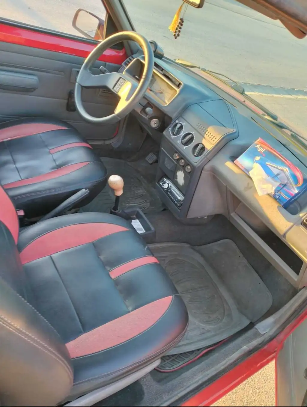 Peugeot 205