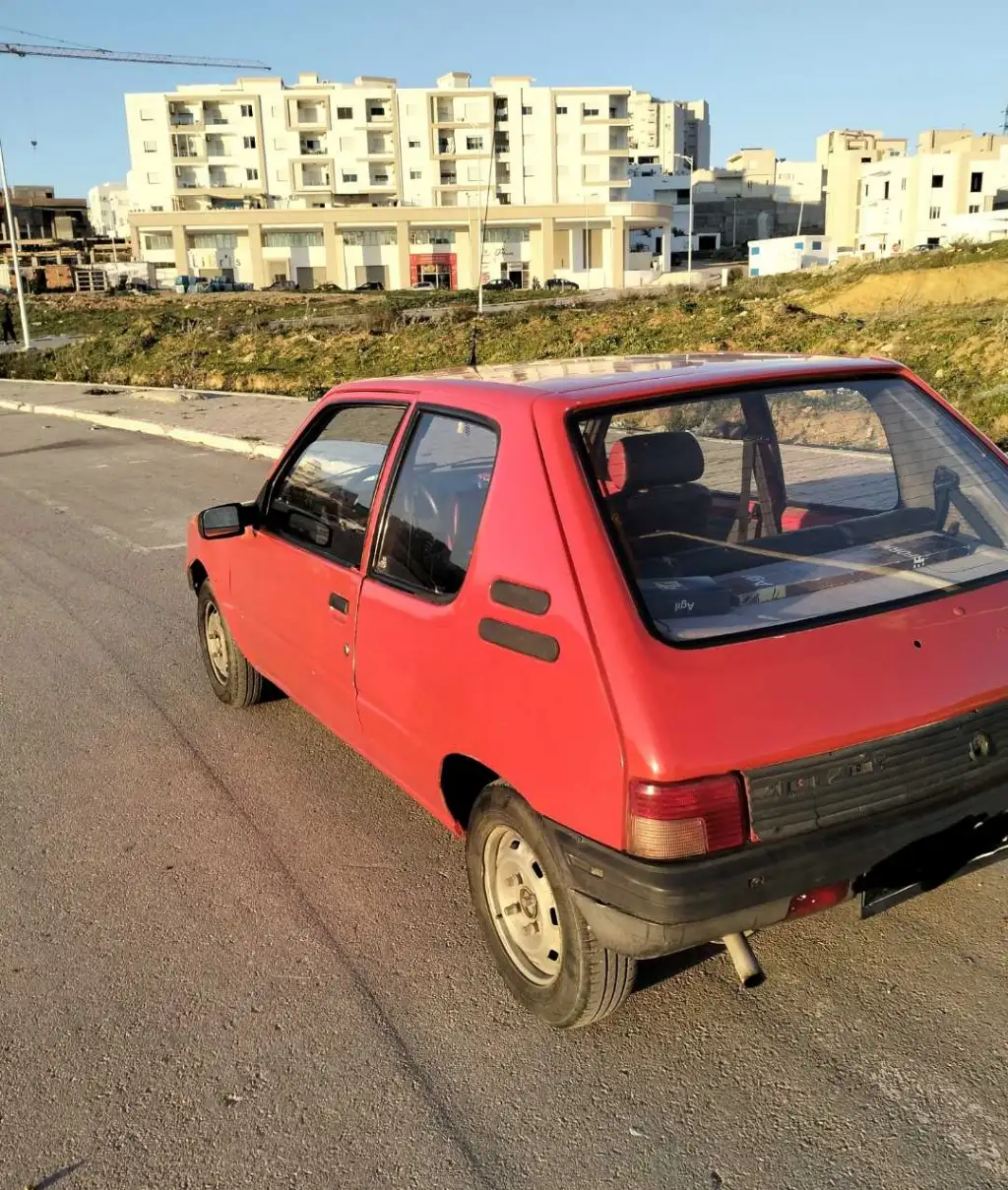 Peugeot 205