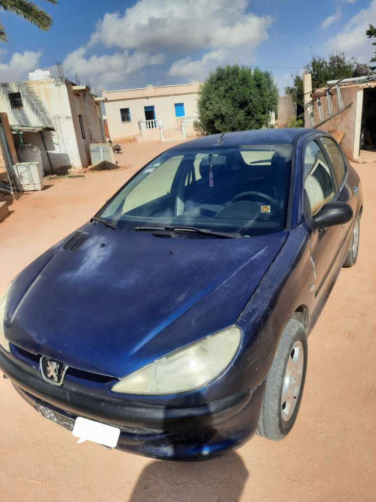 Peugeot 206.5ch essence