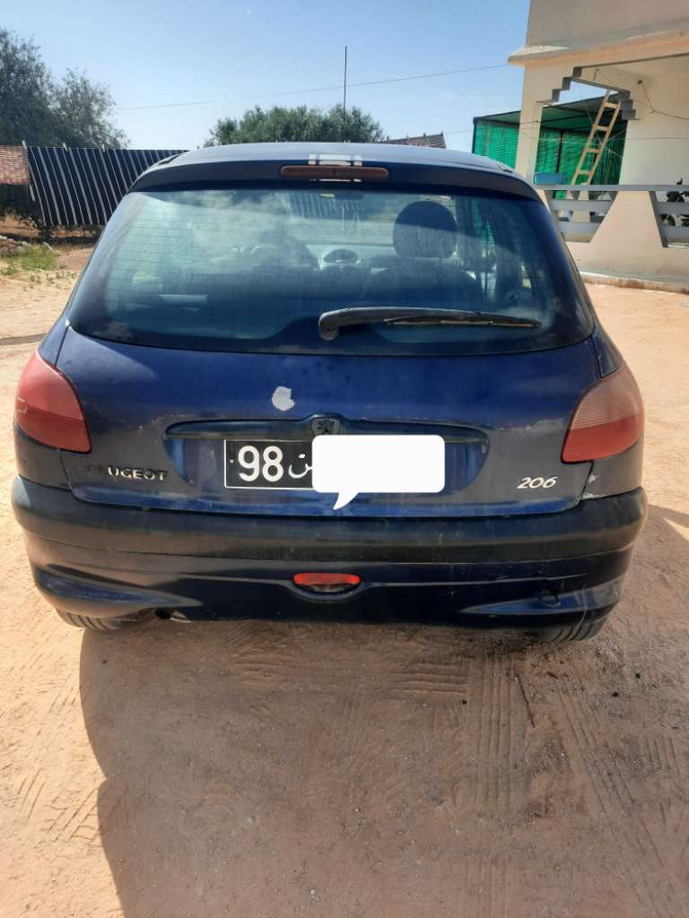 Peugeot 206.5ch essence