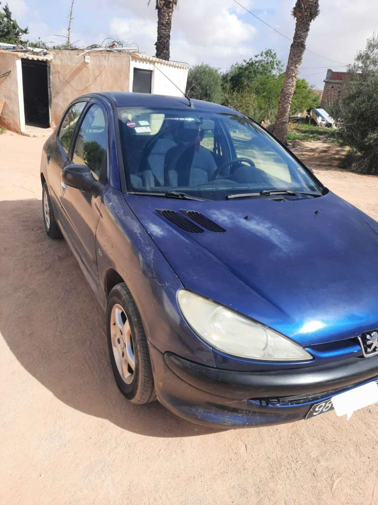 Peugeot 206.5ch essence