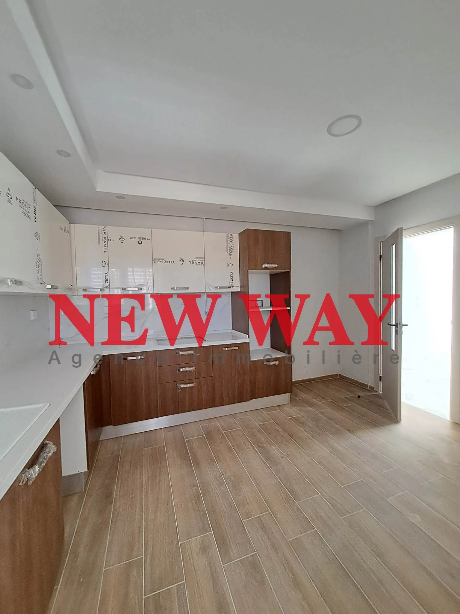 Bureau (A+3) à Sahloul 4