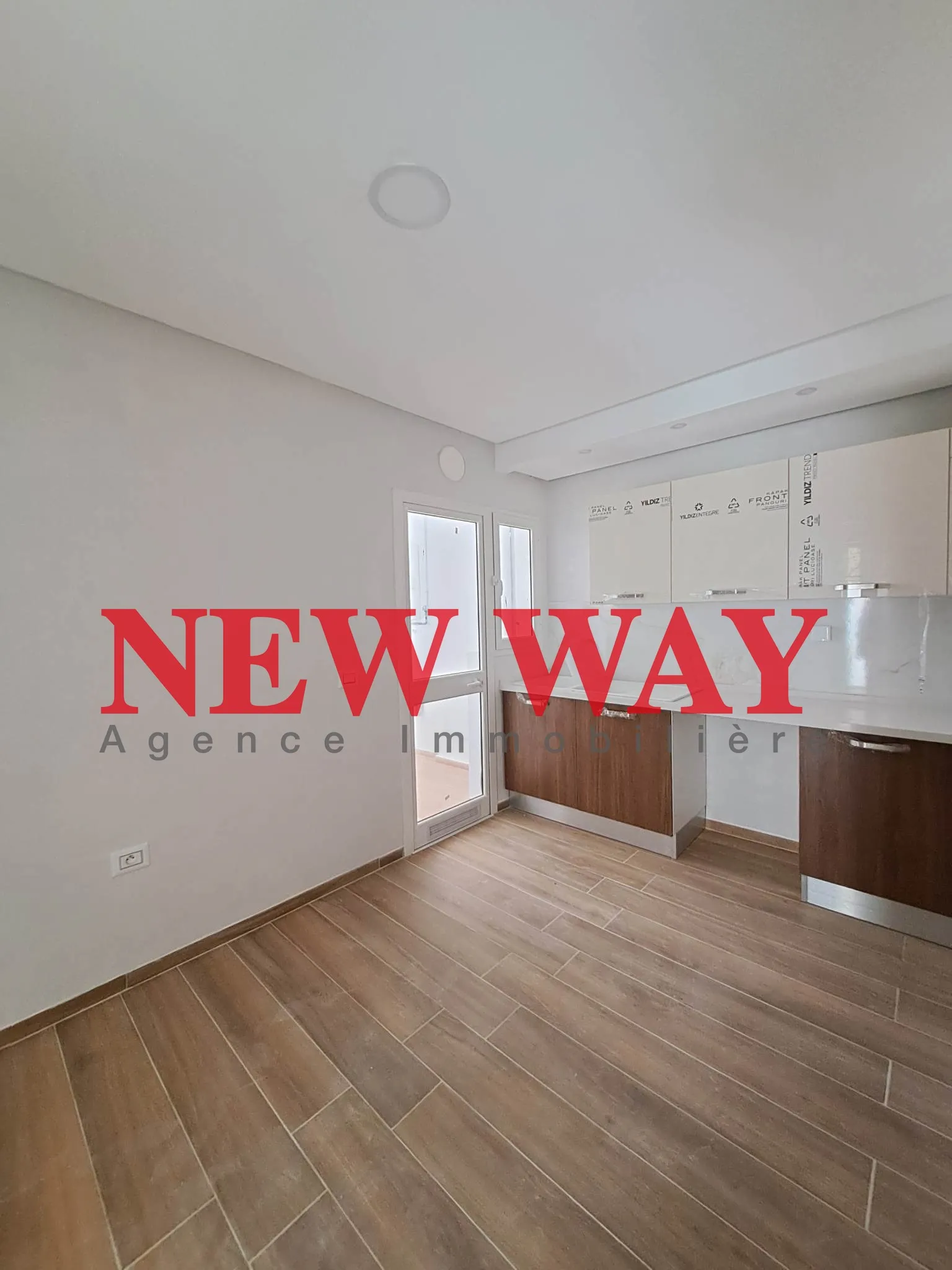 Bureau (A+3) à Sahloul 4