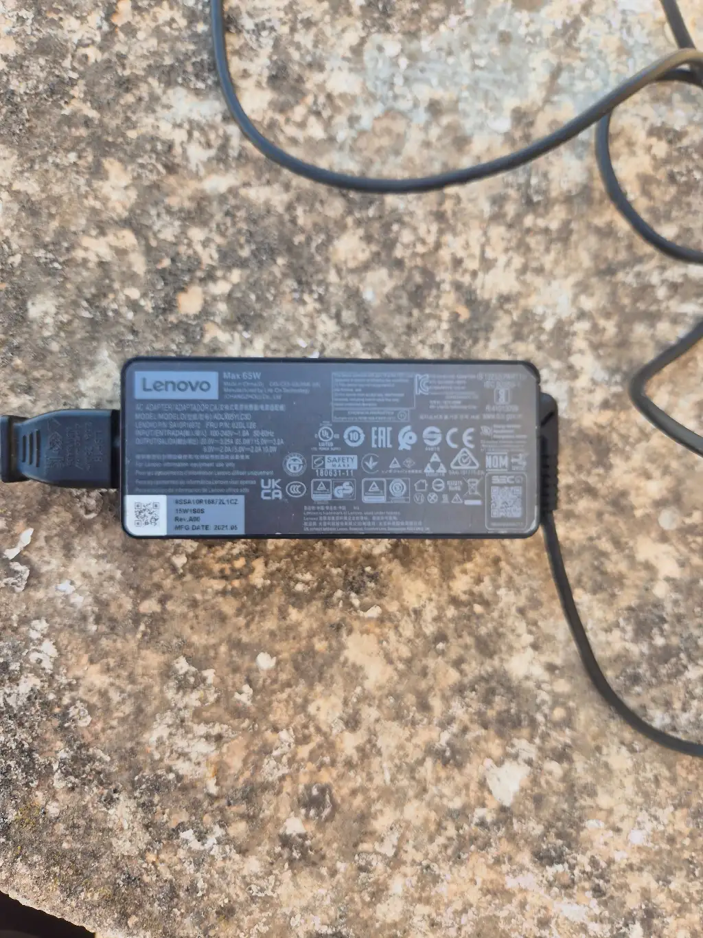 Chargeur PC portable lenovo