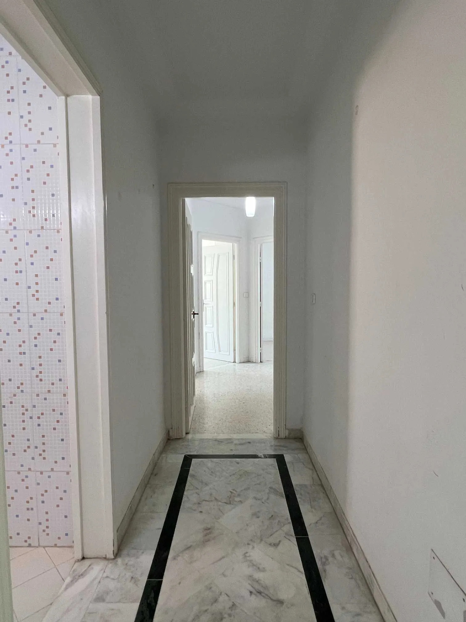 La Soukra : APPARTEMENT S+3 À LOUER 