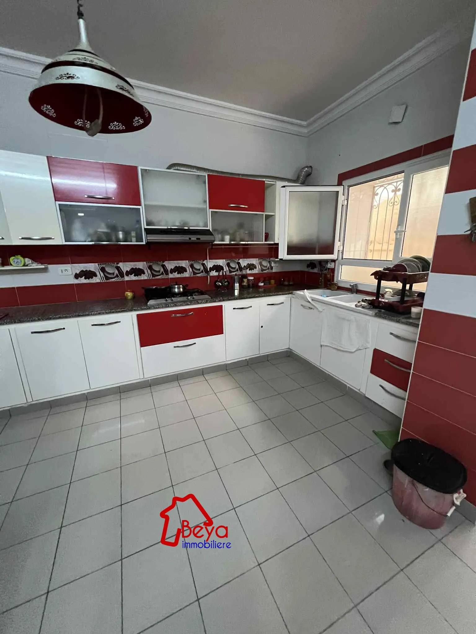 Une villa avec 3 appartements 