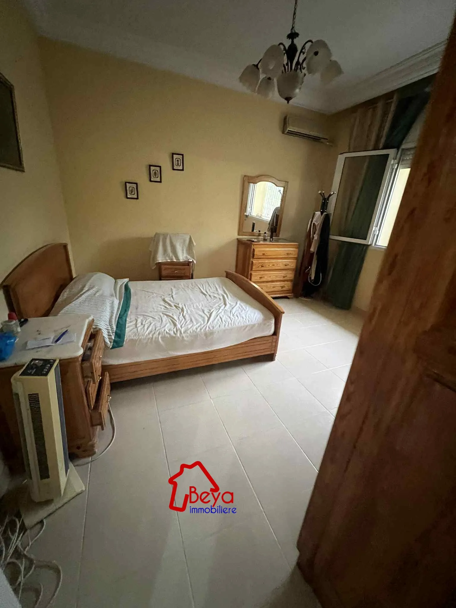 Une villa avec 3 appartements 