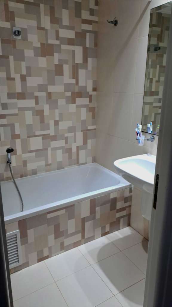 Particulier L S4 meublé Neuf proche lac2 