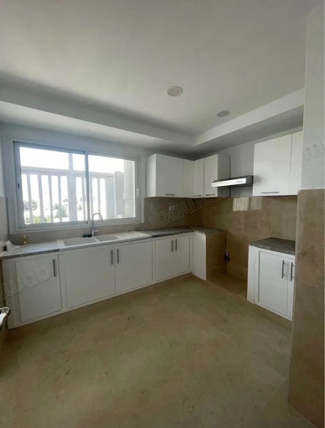 A Louer Appartement S+3 à Menzah 6
