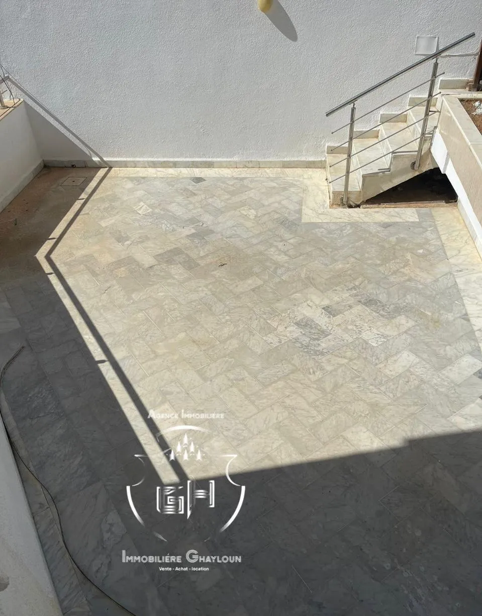 Villa Ă louer Ennasr 2