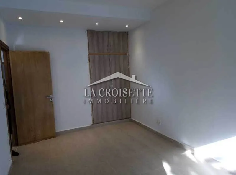 Villa s+4 à La Soukra MVL0240