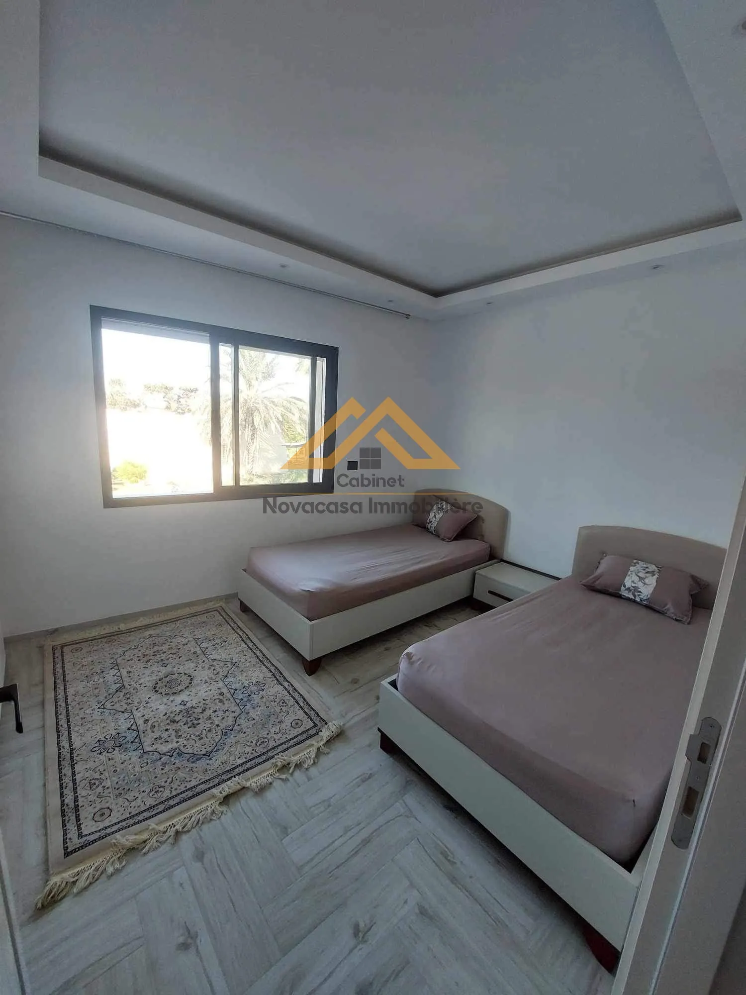 Ă vendre : Magnifique appartement S+3 avec vue mer, piscine & place de parking