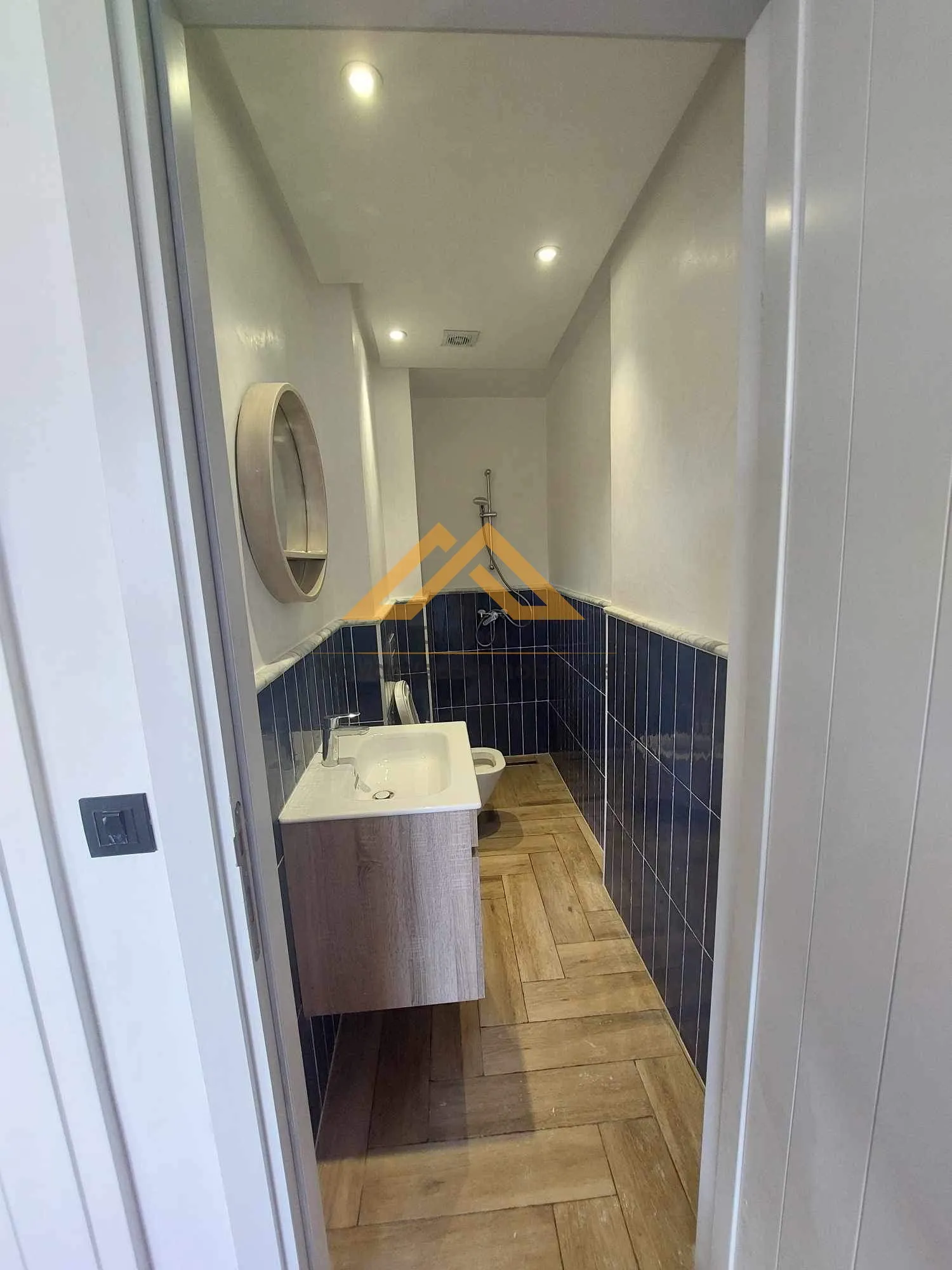 Ă vendre : Magnifique appartement S+3 avec vue mer, piscine & place de parking