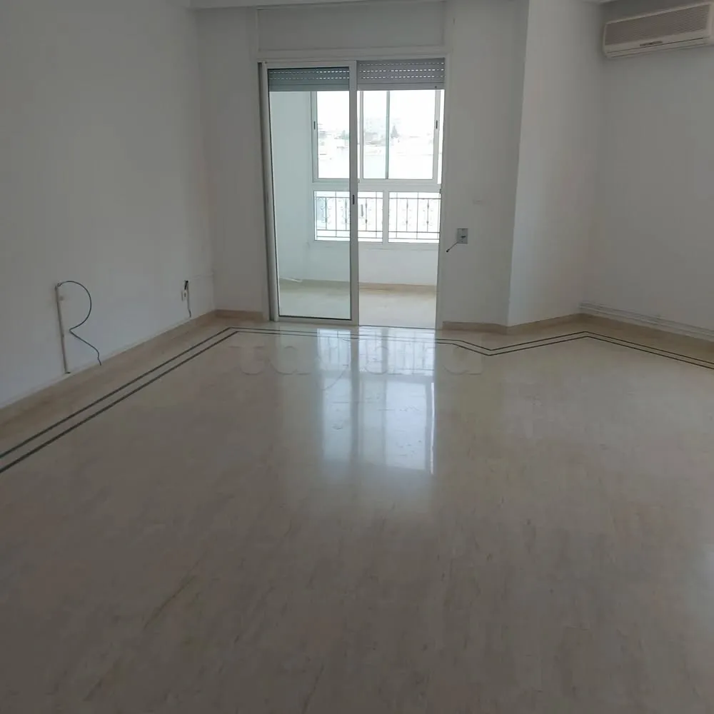 'un appartement S+3 haut standing situé à Jardin d'el Menzah 2
