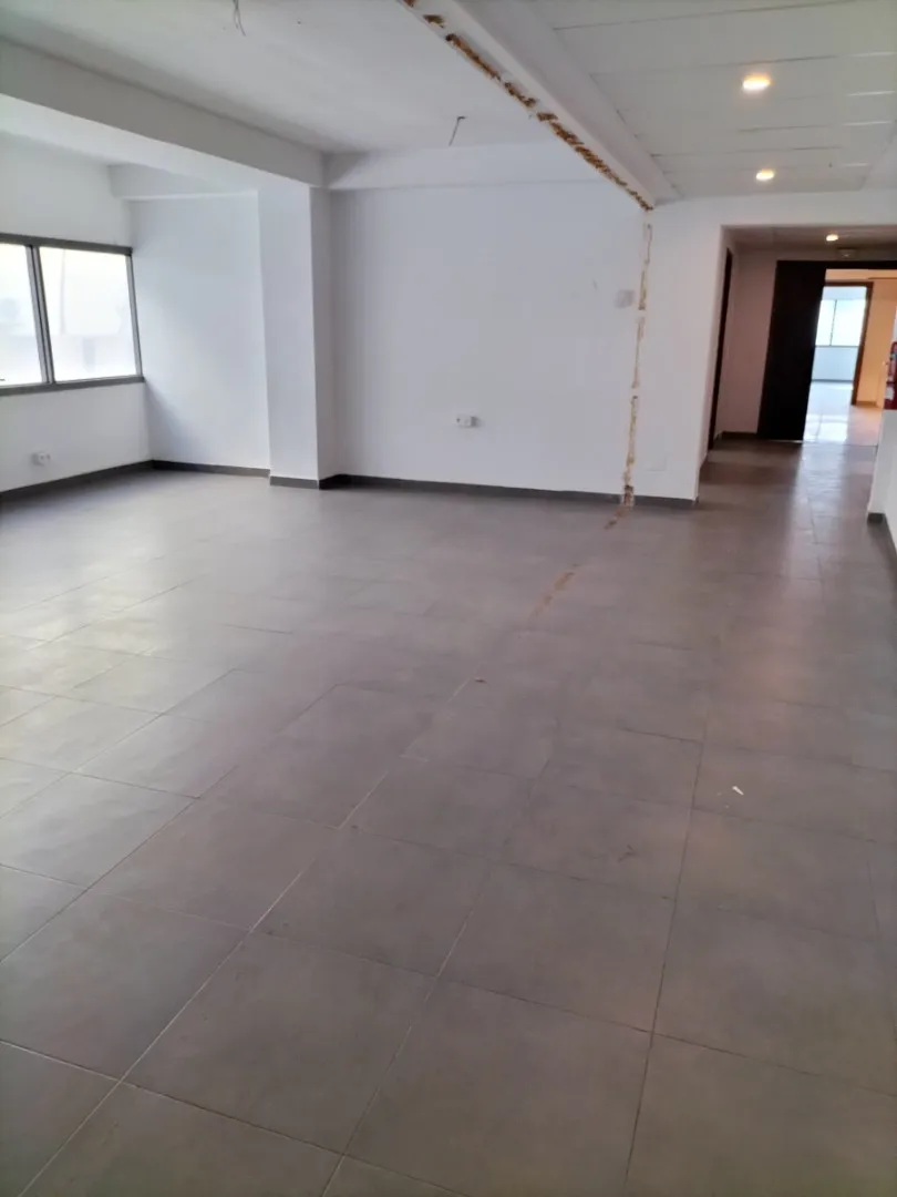 Etage bureautique haut standing en open space