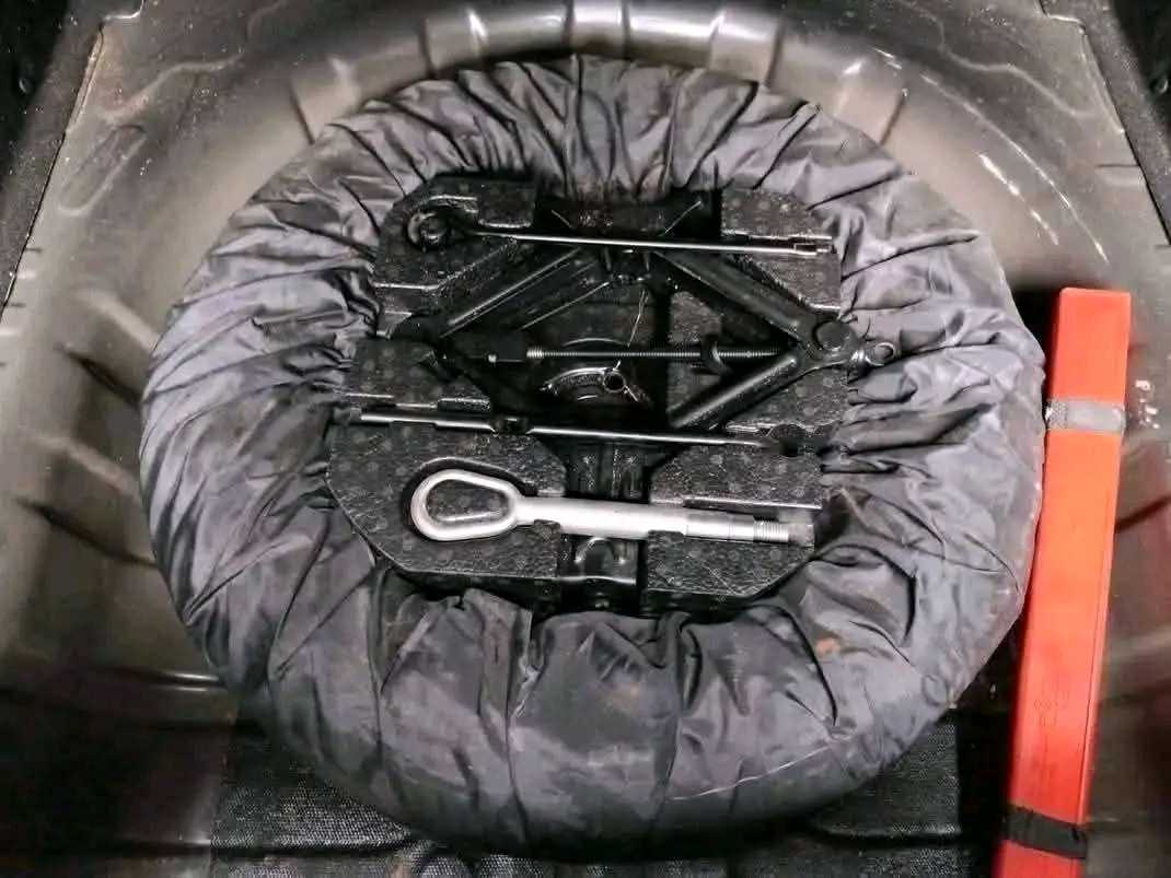 A VENDRE OU ÉCHANGE MG ZS BOÎTE AUTOMATIQUE EN EXCELLENT ÉTAT