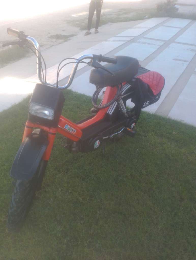 A vendre ciao bravo .    Tel22383692 .prix 1350