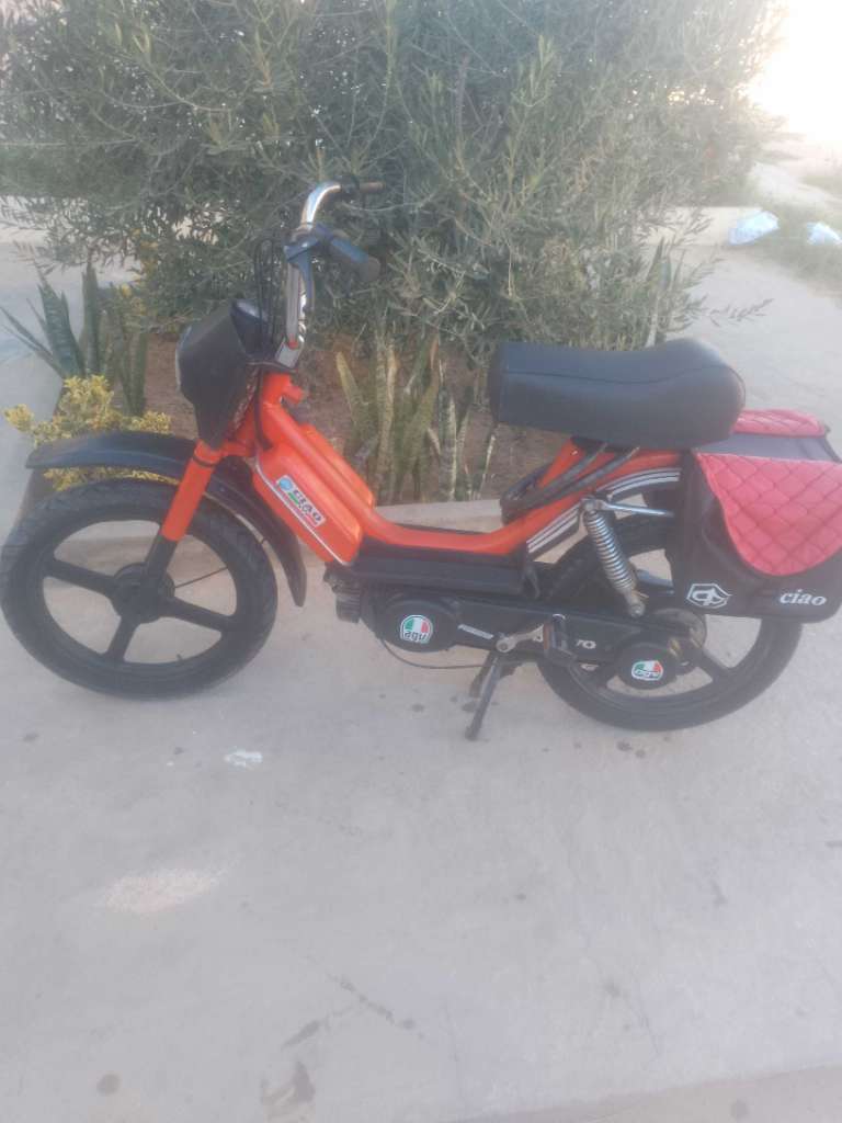 A vendre ciao bravo .    Tel22383692 .prix 1350