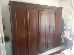 A vendre chambre à coucher 2500 dt tel 29402205
