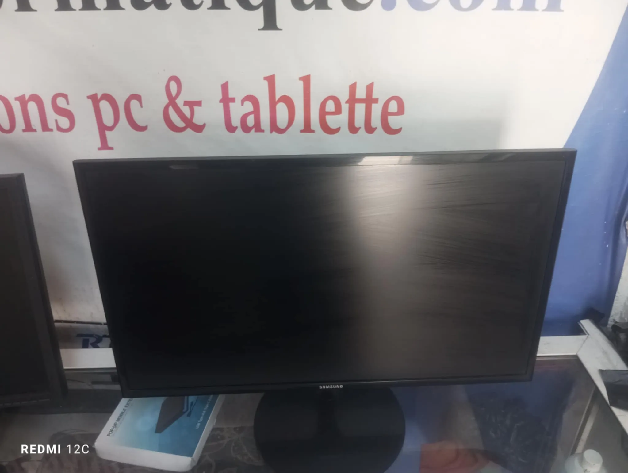 Ecran Samsung 27" LED Full HD