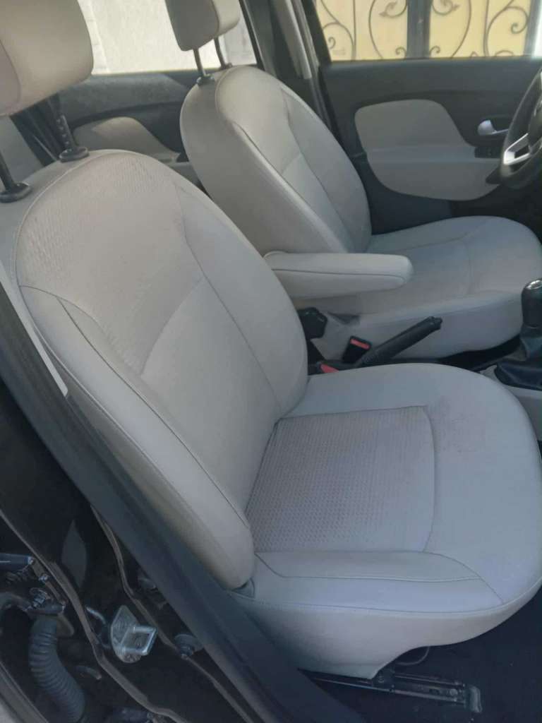 Très très jolie Renault symbole élégance 1ère main tél 58515969