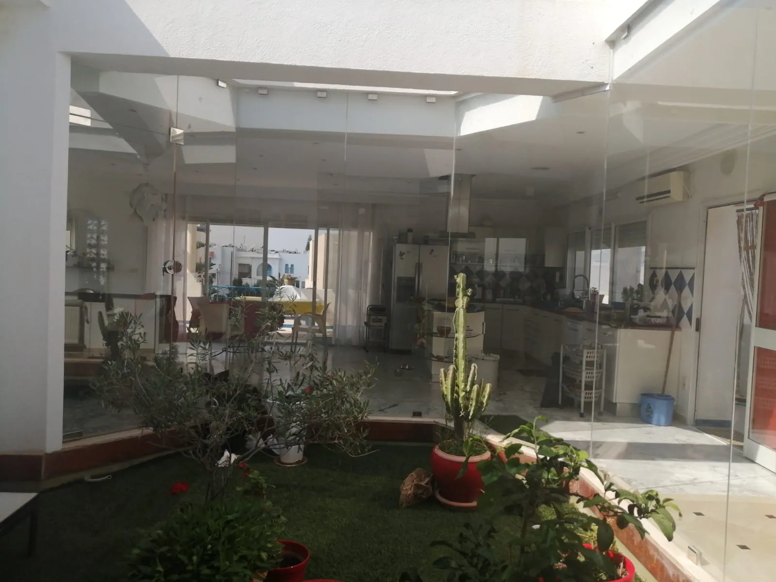 A Vendre: Immeuble avec 5 Appartements Herla