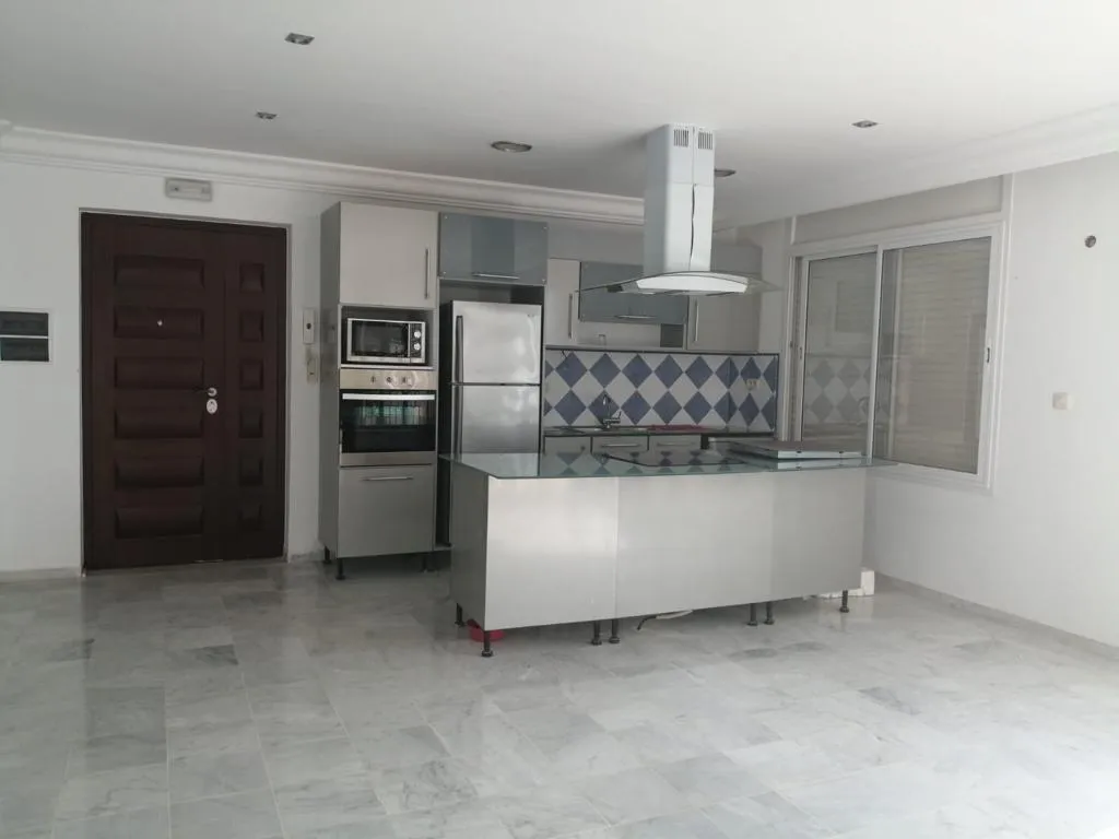 A Vendre: Immeuble avec 5 Appartements Herla