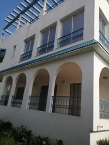 A Vendre: Immeuble avec 5 Appartements Herla