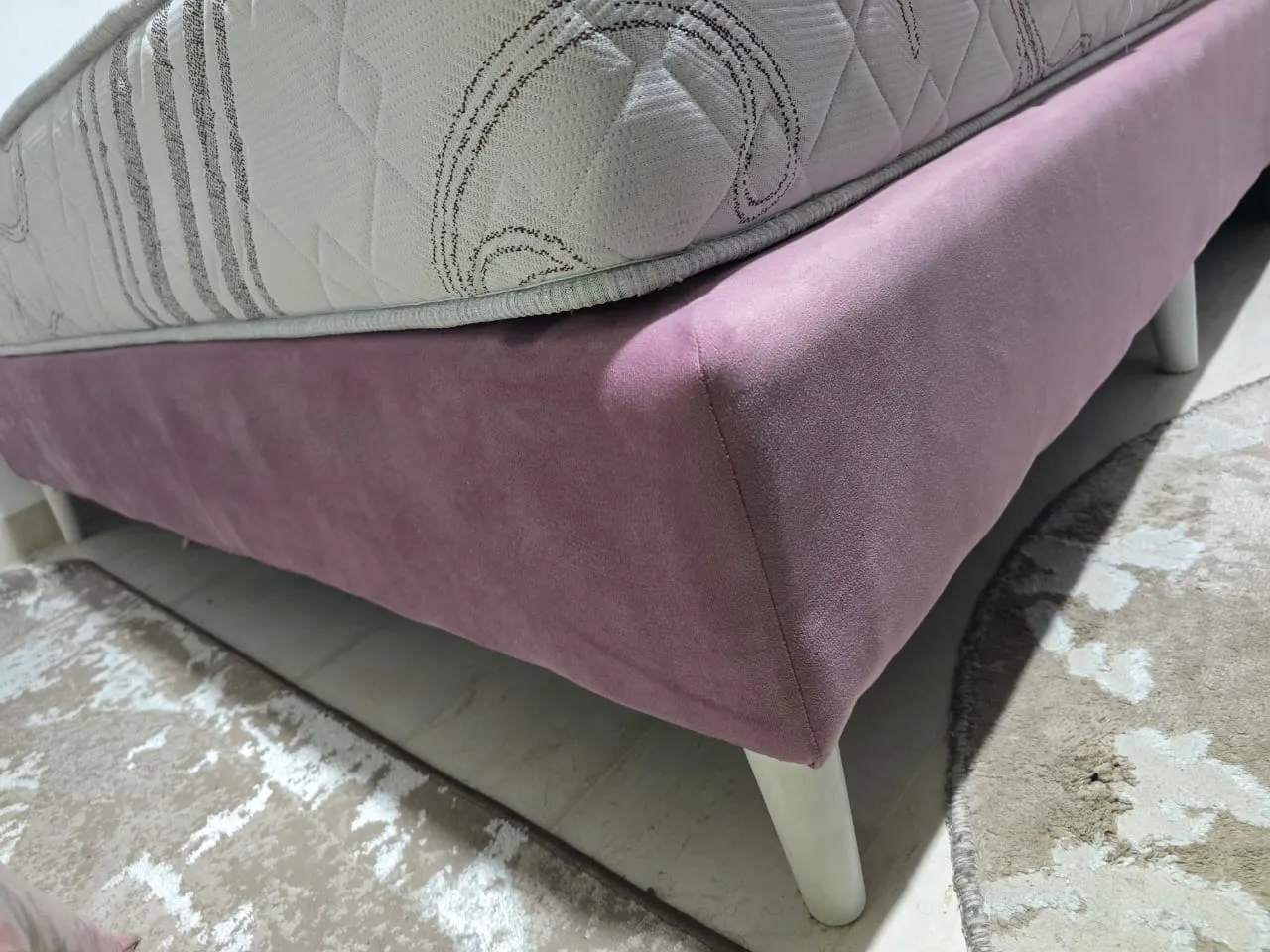 Lit capitonnée 2 places + matelas