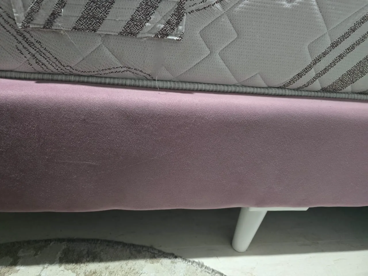 Lit capitonnée 2 places + matelas