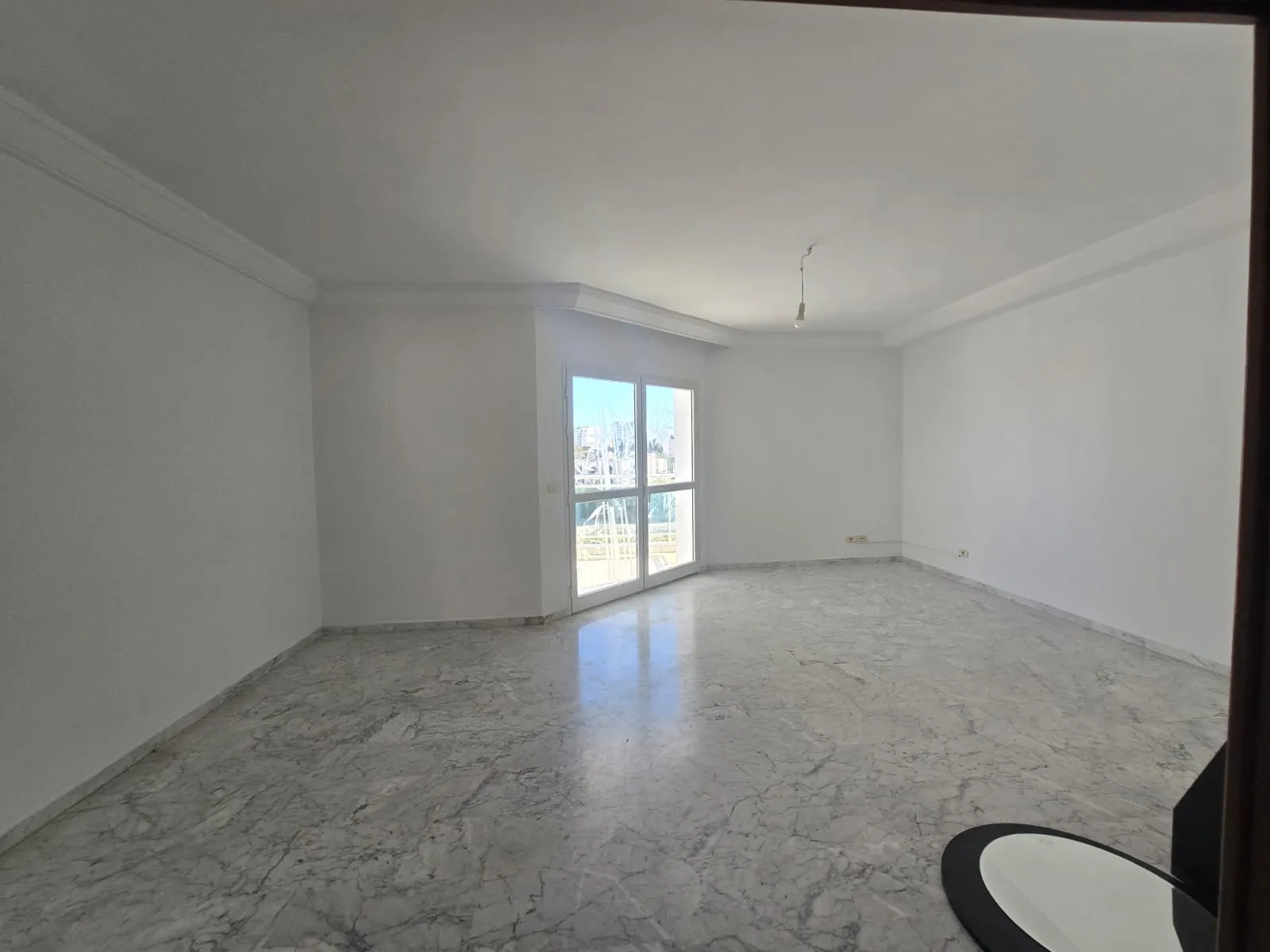 🏖 À vendre– Superbe Appartement S+3 Haut Standing avec Vue Mer latérale – Route Touristique khezama