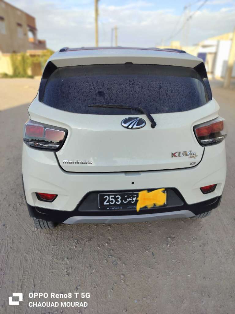 Mahindra kuv 100 k8 