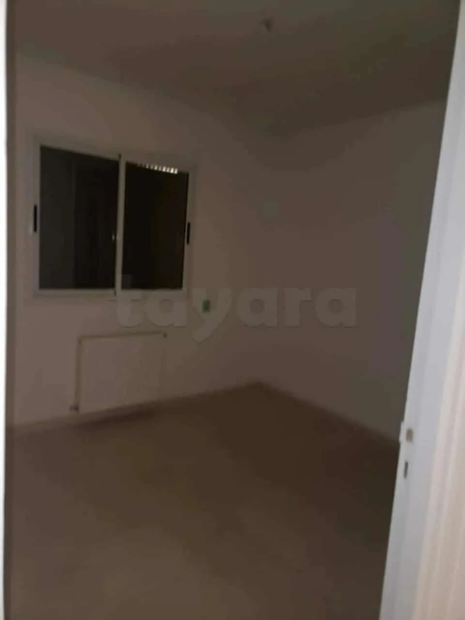 un appartement s+2 haut standing au 5éme étage(avec ascenseur) a louer a cité enkhilette