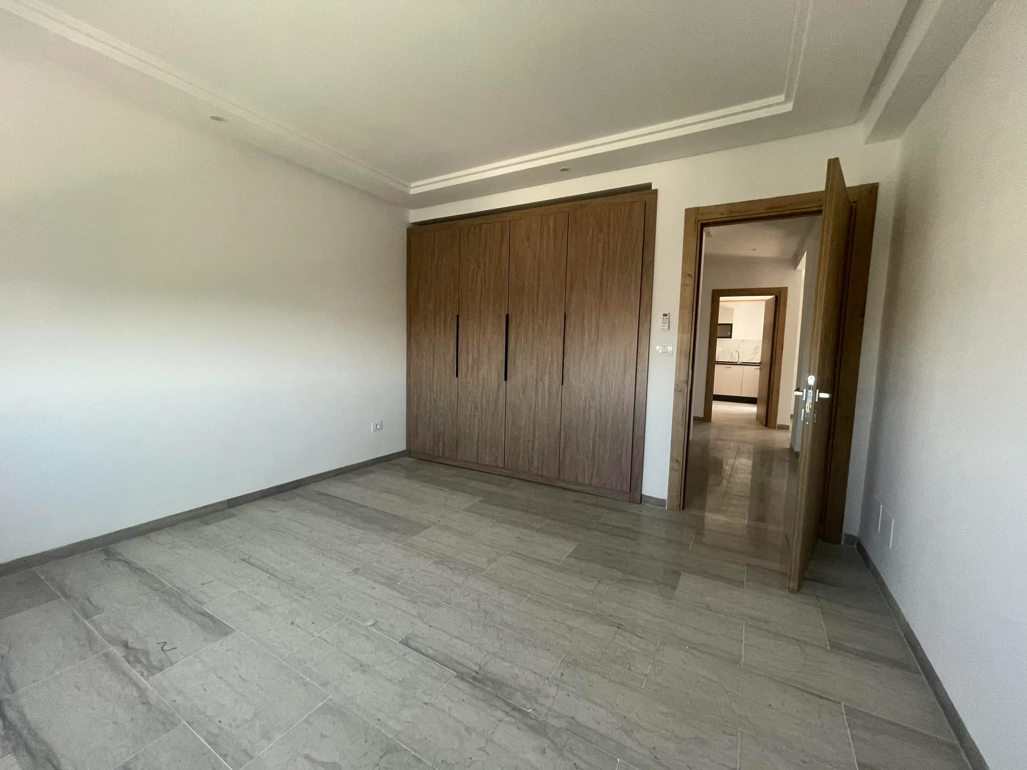 Bureau s2 hst à Ezzahra hbib bourguiba