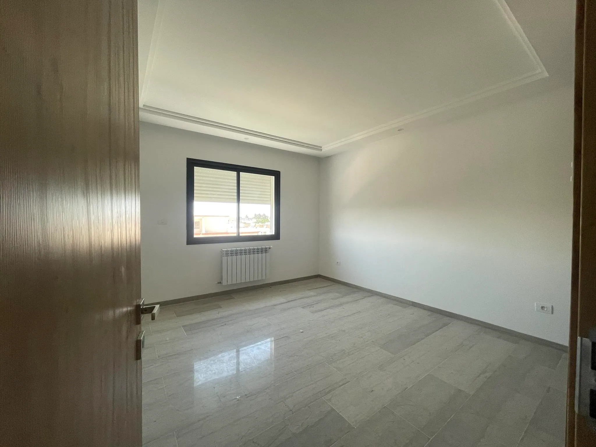 Bureau s2 hst à Ezzahra hbib bourguiba