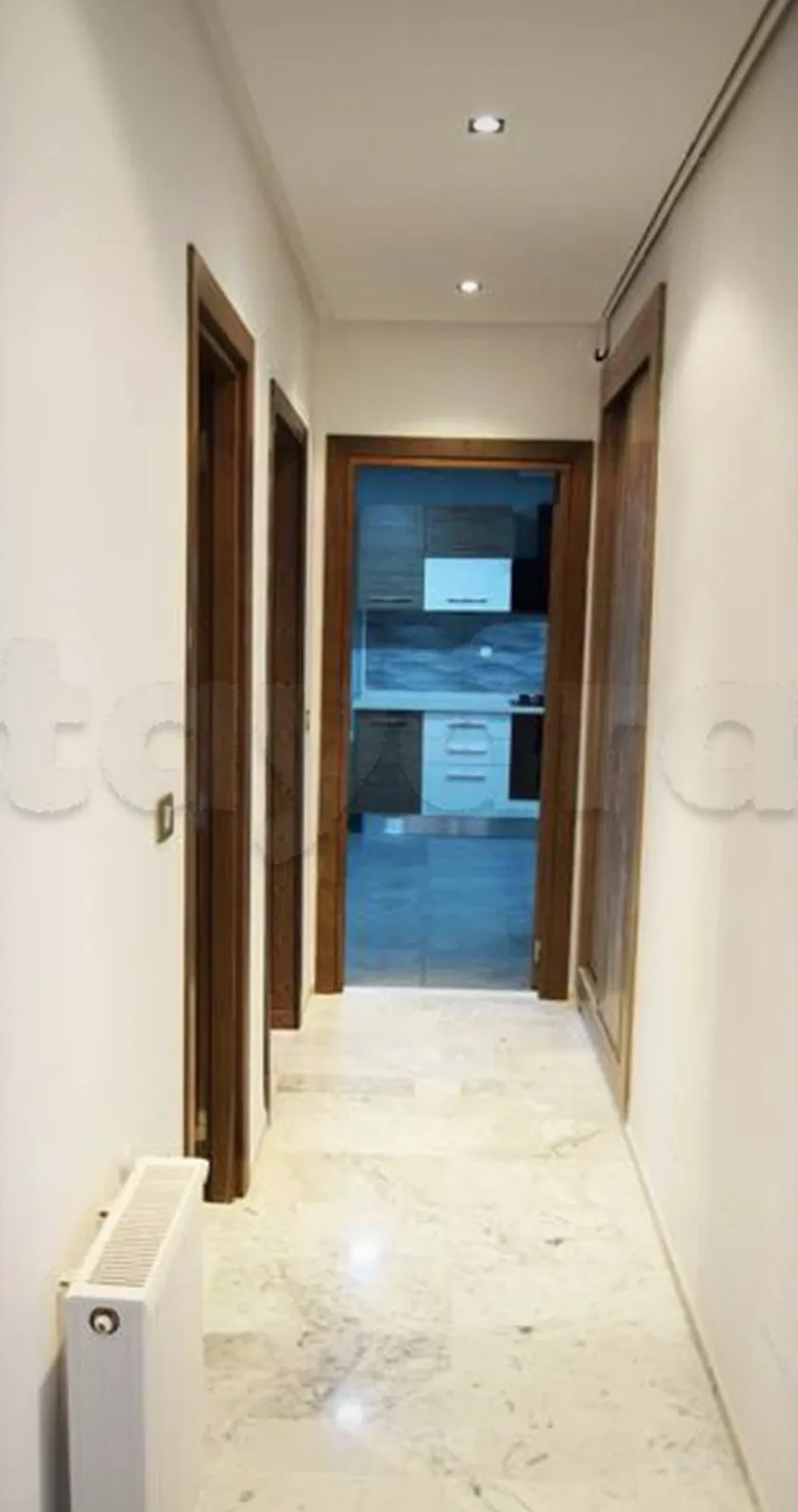 Location S3 vide à Jardin De Carthage