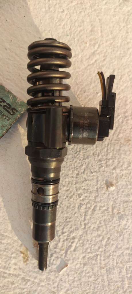 injecteurs 03G130073G