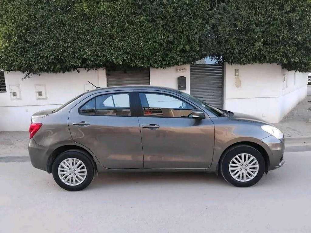 SUZUKI DZAIR GL PREMIÈRE MAIN EN EXCELLENT ÉTAT 