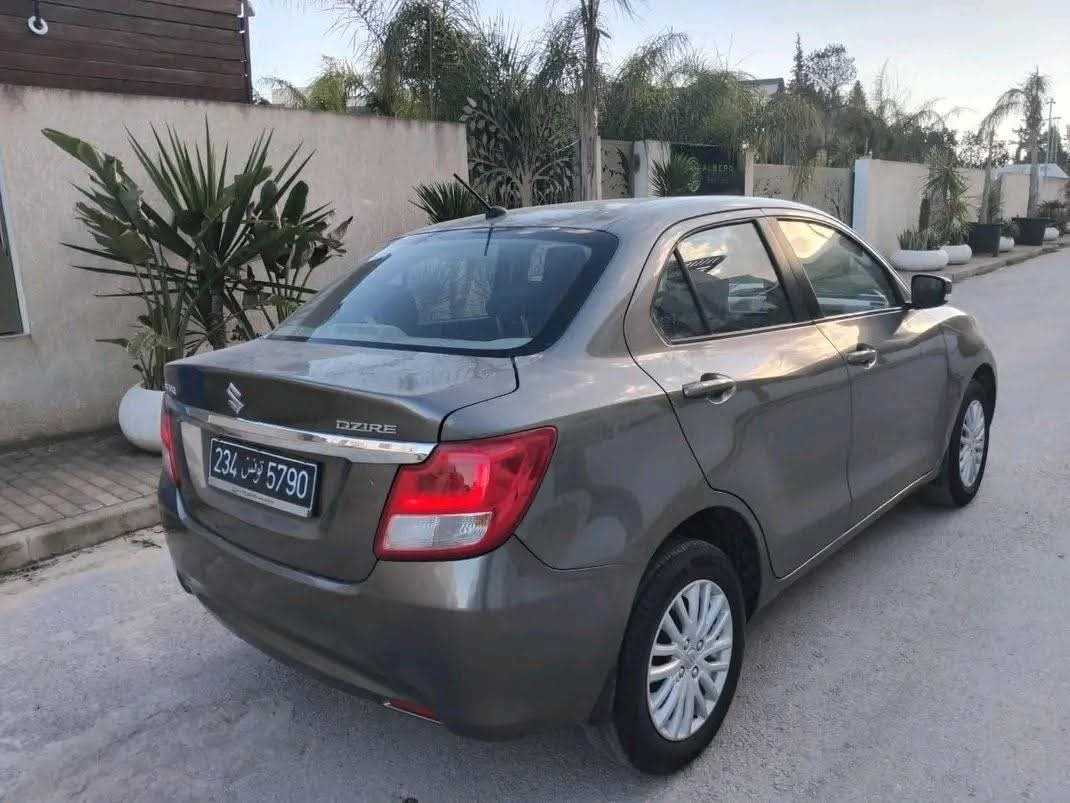 SUZUKI DZAIR GL PREMIÈRE MAIN EN EXCELLENT ÉTAT 