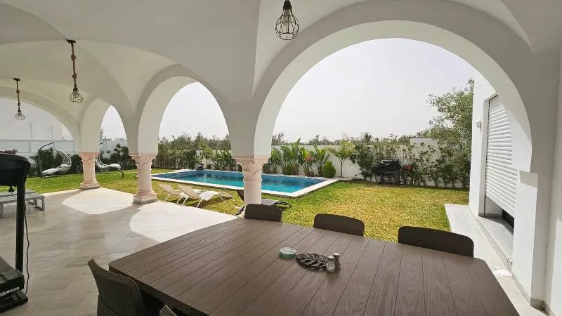 Villa DALIA (Réf: V2755)