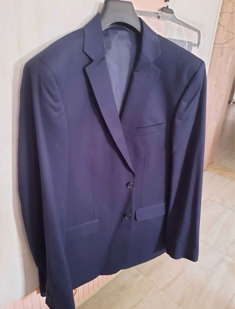 Costume complet taille L et XL