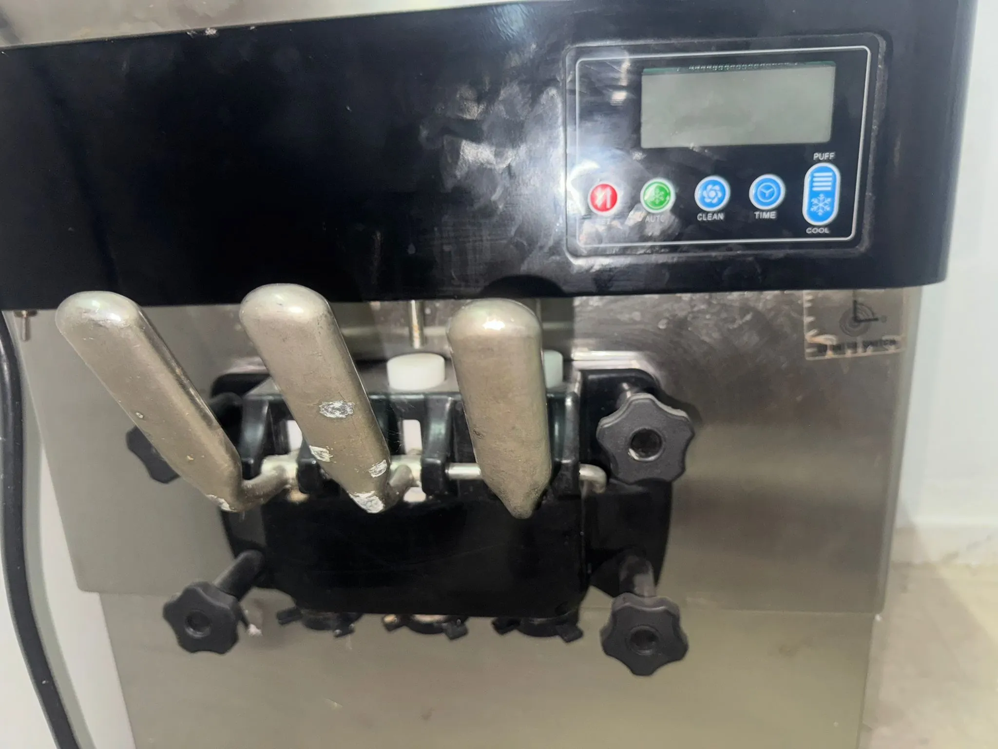 Machine à Crème Glacée Douce Commerciale 3 Saveurs avec Écran LCD
