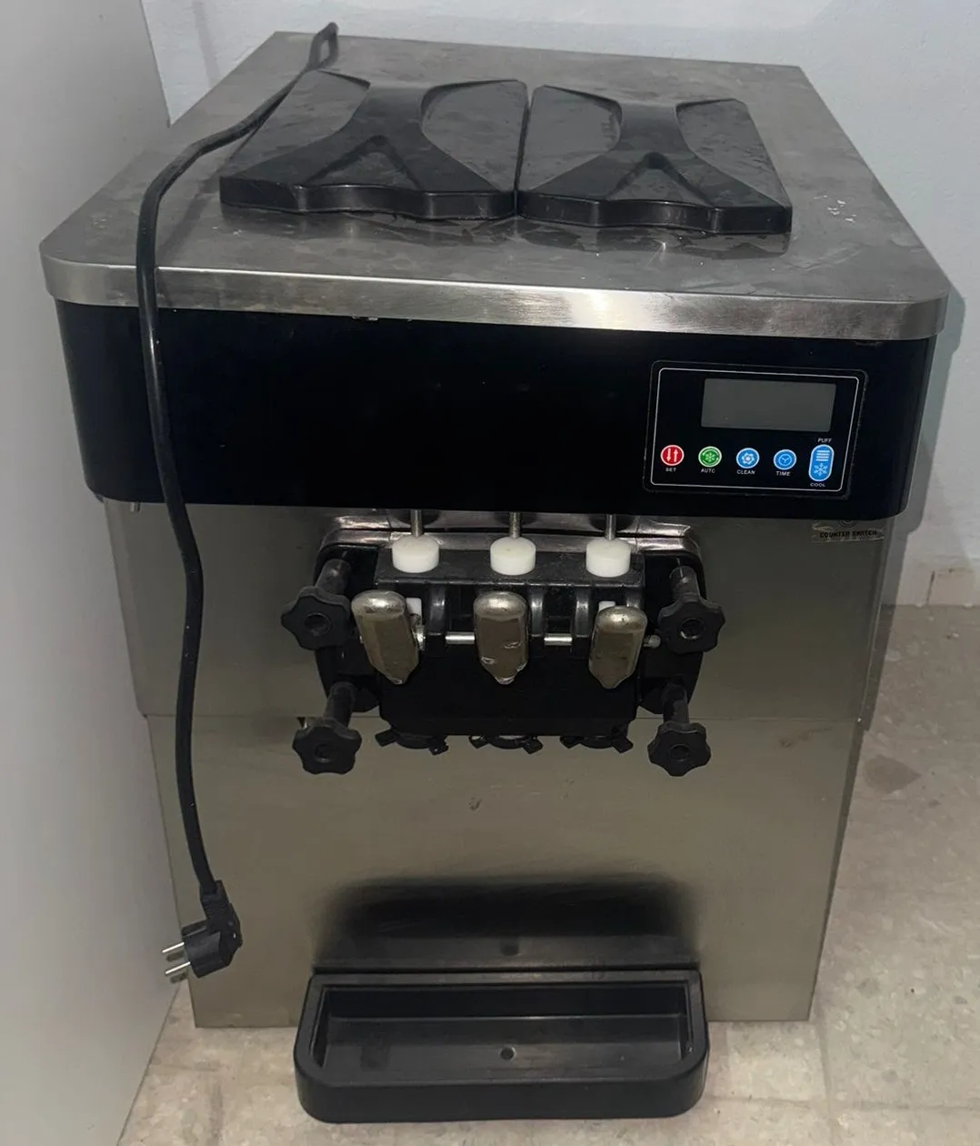 Machine à Crème Glacée Douce Commerciale 3 Saveurs avec Écran LCD