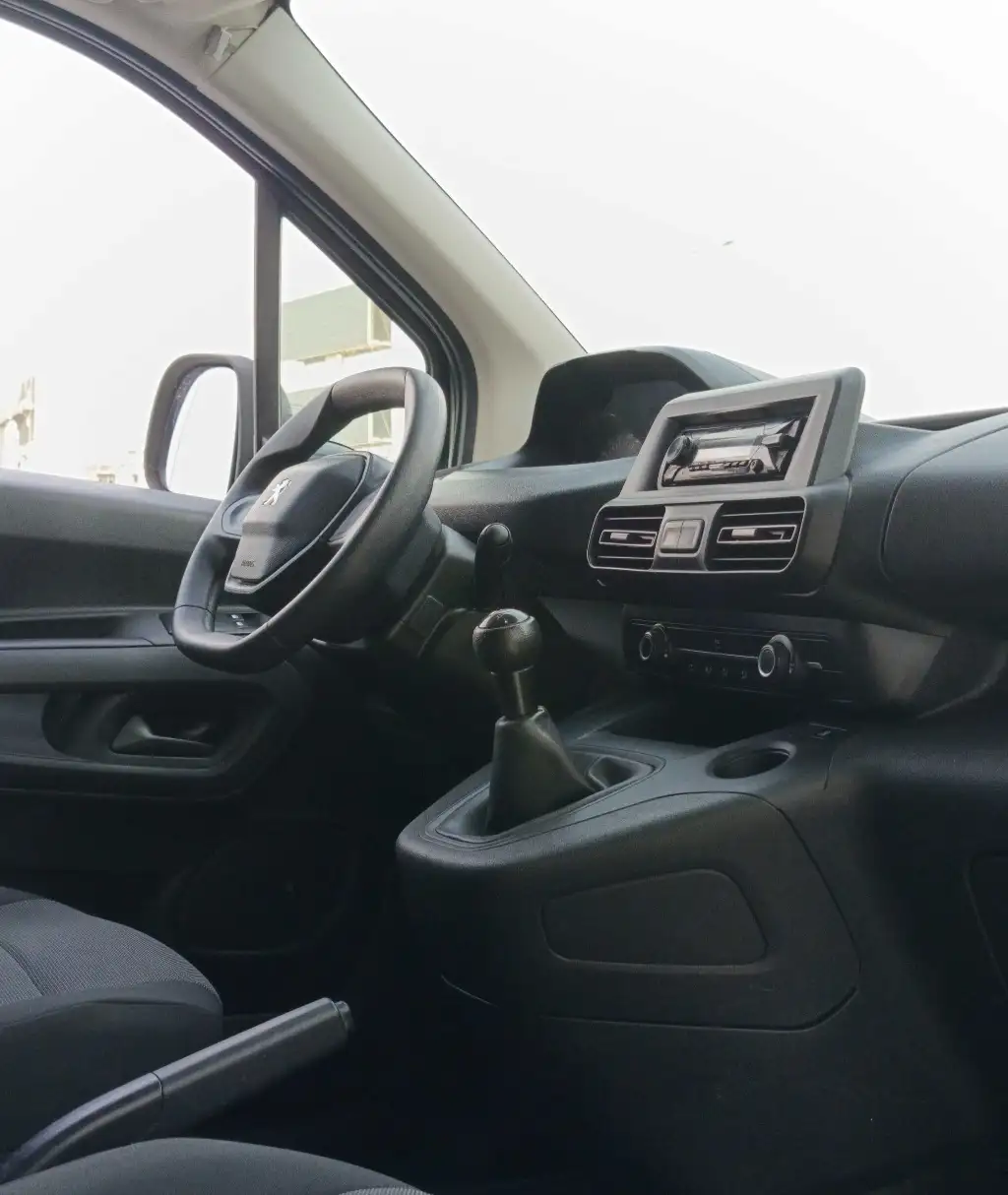 peugeot partner k9