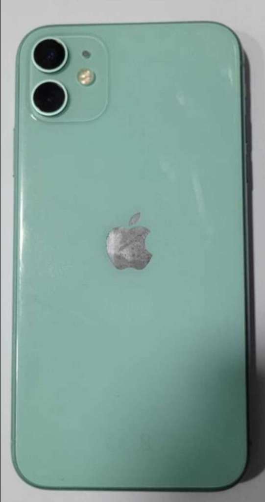 Iphone 11
& 64 gb