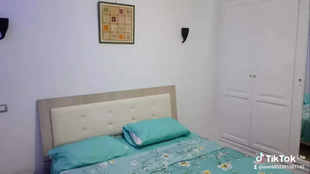 ستوديو مؤثث ب حي الواحات به كل المرافق
WhatsApp+21655672838
سعر حسب المدة
56324935
55672838