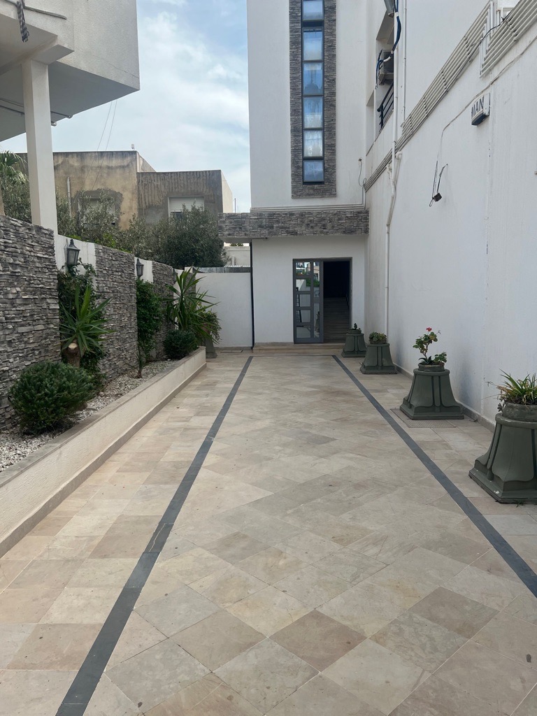 Appartement S+1 Meublé - L'Aouina (près STB Bank)