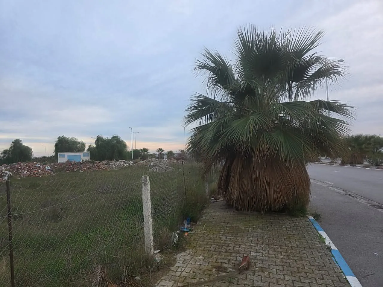 Magnifique Terrain Constructible R+3 de 2000m² - Berges du Lac 2