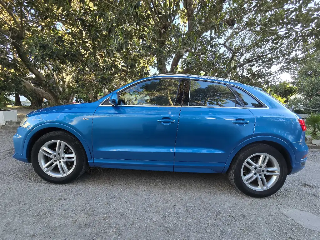 Audi Q3 Sline toute options model 2018